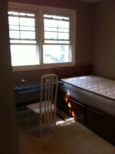 One bedroom at upstairs with nature lights, $850.00 month, available Sep 1st 2025, One year lease, l...