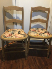 2 Chaises Antiques