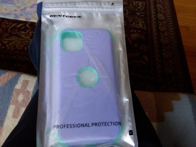 Bentoben iPhone 11 case, purple/mint green in Cell Phone Accessories in City of Toronto