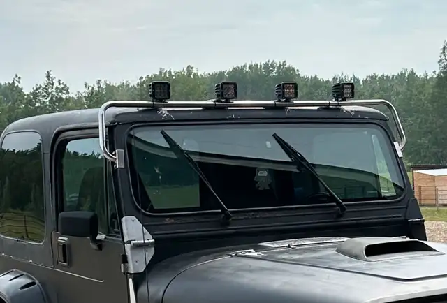 Jeep YJ Light Bar in Other Parts & Accessories in St. Albert - Image 4