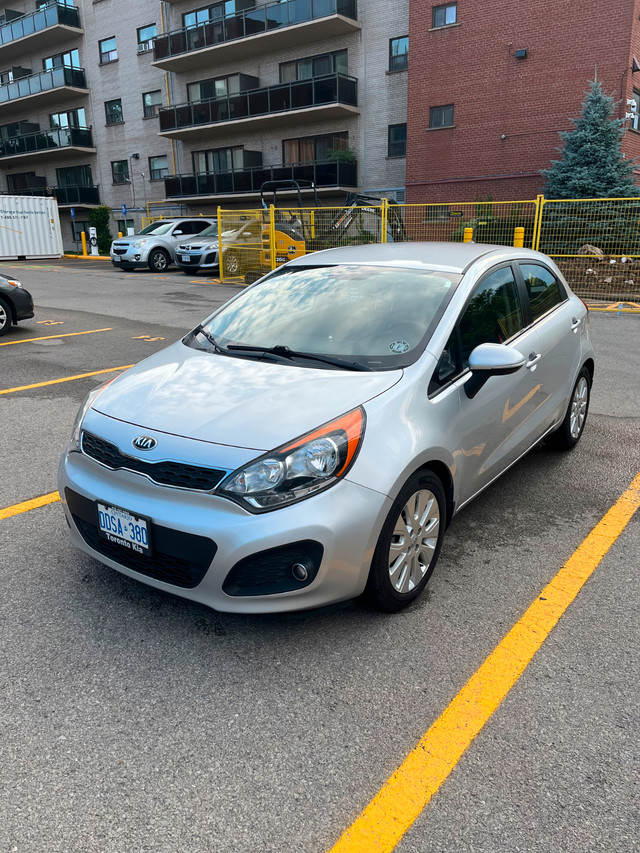 2014 Kia Rio EX – 115,000km, 4 winter tires with rims in Cars & Trucks in Hamilton