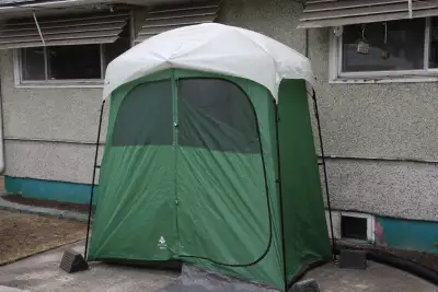 Woods 2 room privacy shelter 4'x7'x7', View more