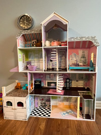 Doll house - Large