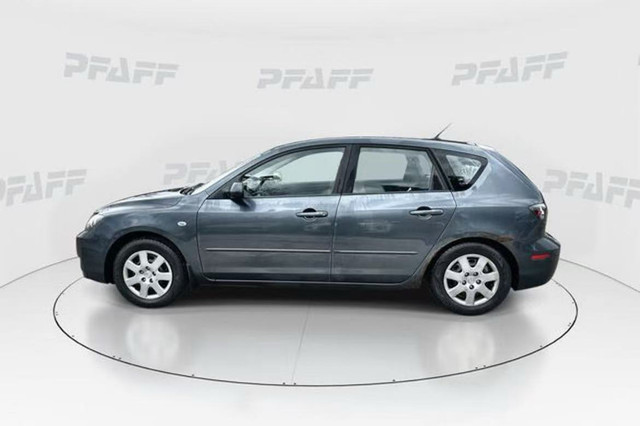 Mazda 3 hatchback in Cars & Trucks in City of Toronto - Image 2