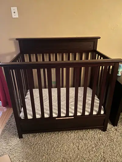 Moving Sale: Dream on me Mini bed - has scratches, already disassembled. Mattress not included. Prod...