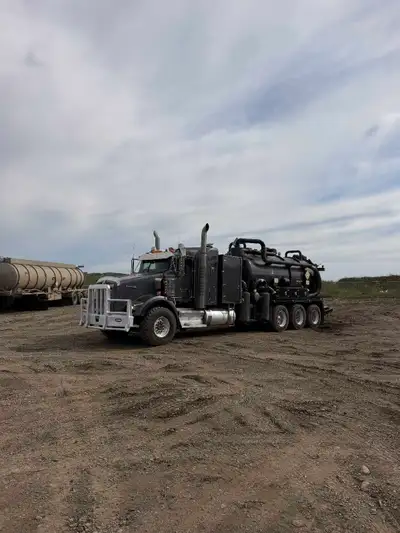 Selling our 2011 T800 Kenworth Rebel Combo Vac 474908km 21115hrs ISX 15 Rebuild 4000h ago New 18spee...
