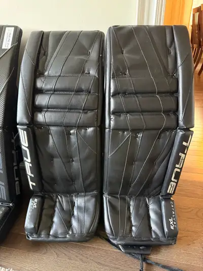 True 30+2 Intermediate Goalie Pads, View more