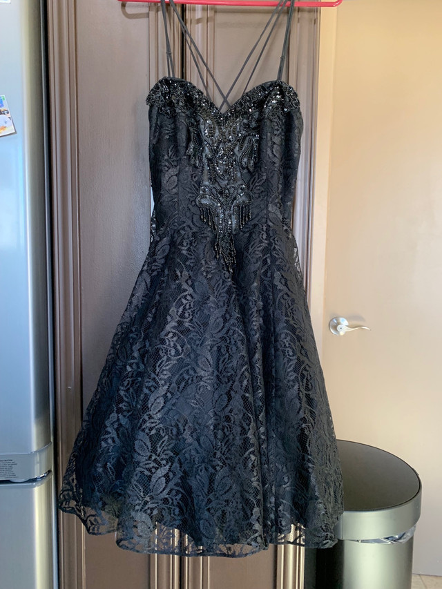 Vintage prom dress size 6-8 dans Femmes - Robes et jupes  à Longueuil/Rive Sud