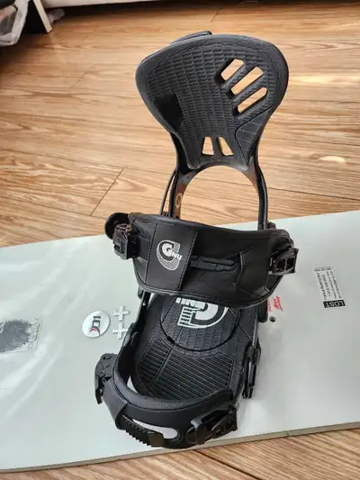 Snowboard bindings step in, View more