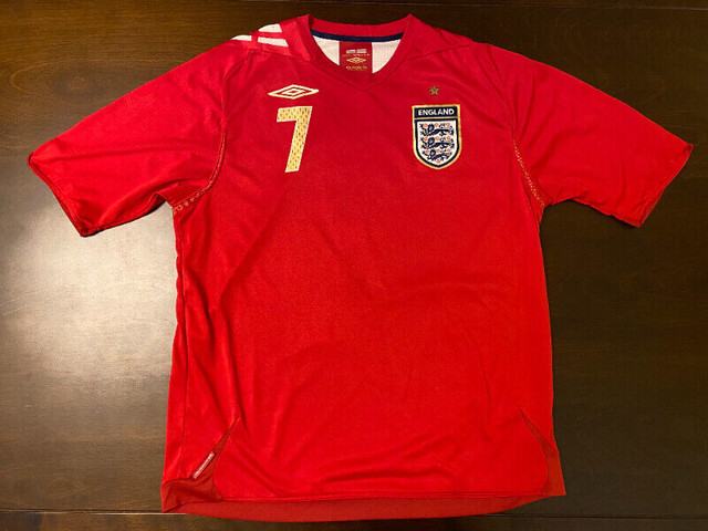 2006-2008 England World Cup Soccer Jersey – David Beckham #7 –XL in Arts & Collectibles in City of Toronto - Image 4