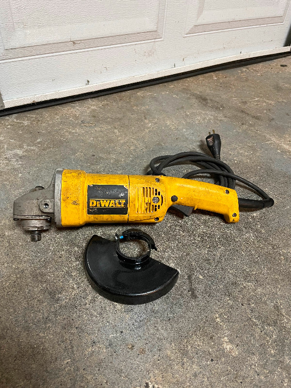 Dewalt angle grinder, for parts! in Power Tools in Mississauga / Peel Region