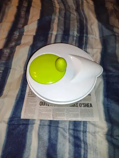 Good condition salad spinner for getting excess water out of lettuce after washing it $2 or trade fo...