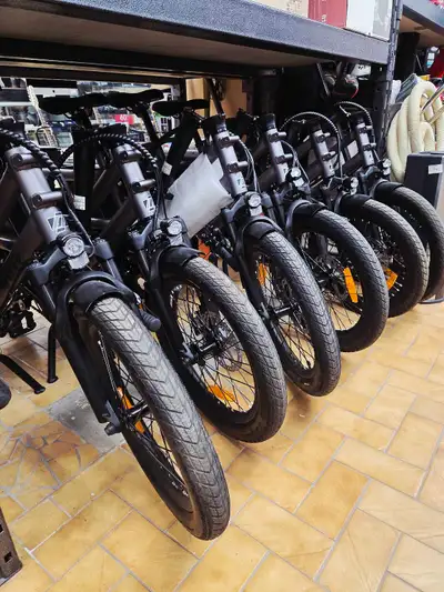 Vélo Électrique neuf cargo , View more