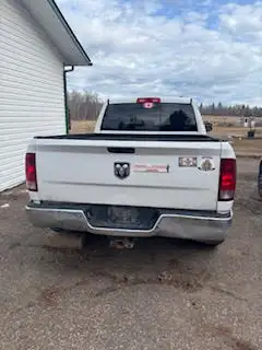 2011 Dodge Ram Parts truck won't run in Auto Body Parts in Edmonton - Image 6