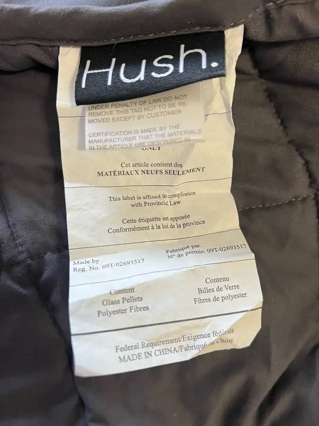 Queen 25lb Hush Weighted Blanket  in Bedding in Calgary - Image 5