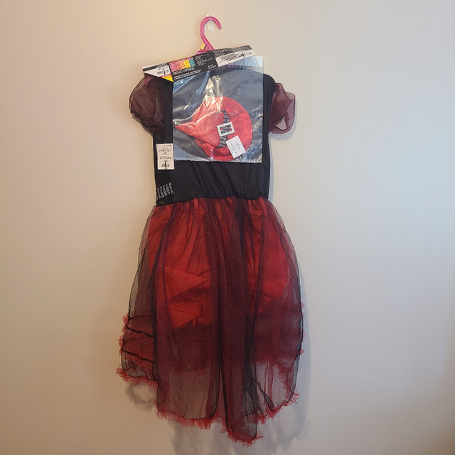 Diva Witch Costume - Kids - Size L (10-12) in Costumes in Mississauga / Peel Region - Image 3