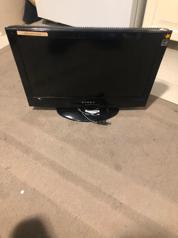 $65 for tv LCD dynex, no remote in TVs in Mississauga / Peel Region - Image 2