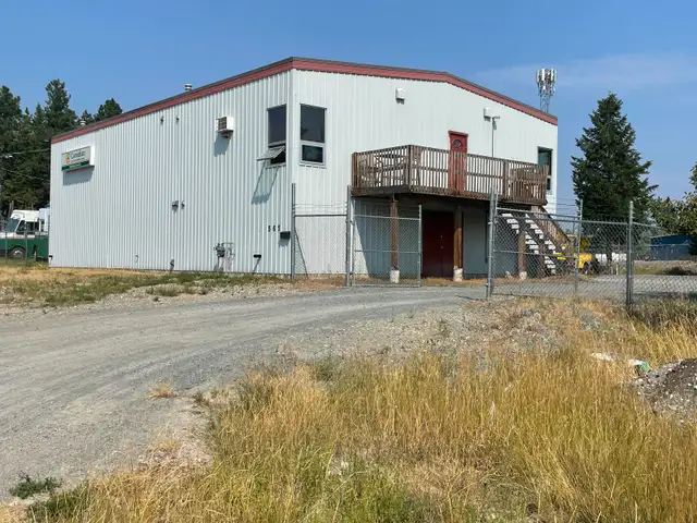 Cranbrook Industrial Compound with multi-buildings