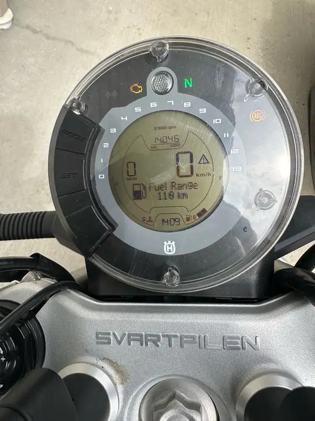 2020 Husqvarna Svartpilen 401 in Street, Cruisers & Choppers in Kamloops - Image 6