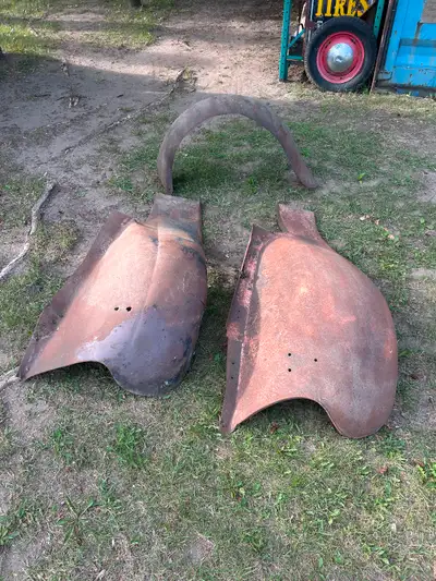 1920’s-30’s fenders ford , chev, dodge? $50 each. Phone or text if interested 306-960-2052