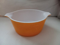 Vintage Pyrex Orange 474-B 1.5 Qt Casserole Dish