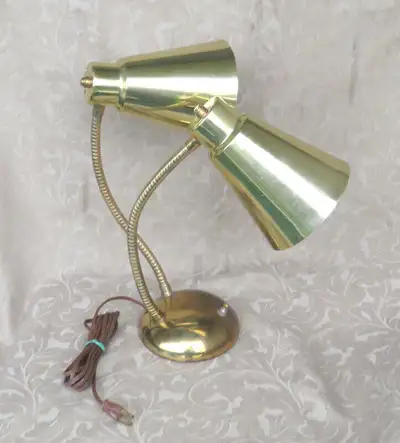 VINTAGE 1960 DOUBLE FLEXIBLE GOOSENECK BRASS TABLE DESK LAMP MCM, View more
