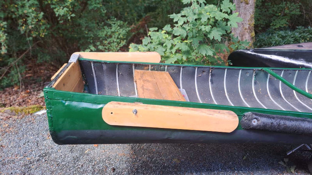 Sportspal Canoe in Qualicum Beach B.C. in Canoes, Kayaks & Paddles in Parksville / Qualicum Beach - Image 4