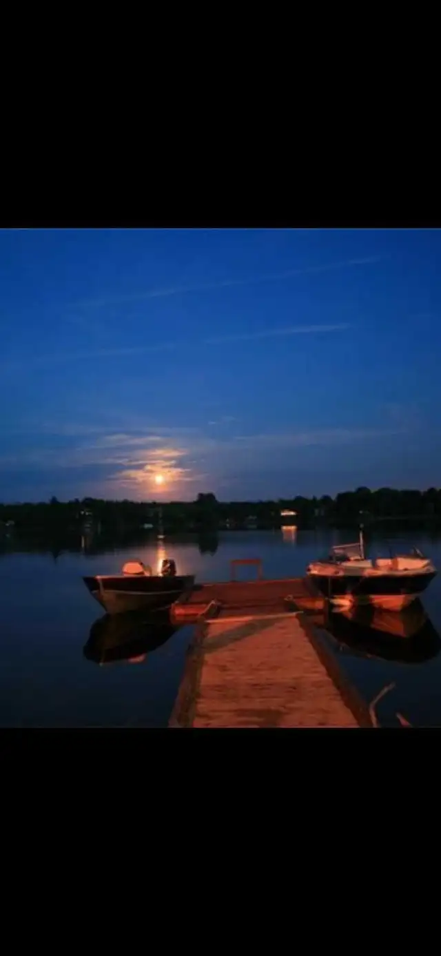 BEAUTIFUL WATERFRONT HOME NEAR KINGSTON ONTARIO