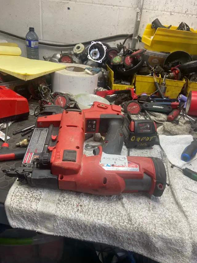 Nailer Repair Service – Milwaukee, DeWalt &537087590700175364