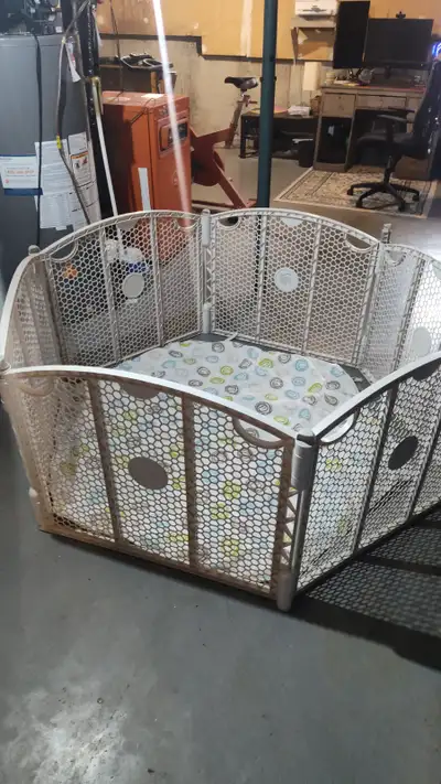 safety yard/playpen with mat, View more
