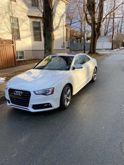 Audi A5 S Line - new tires, great condition.