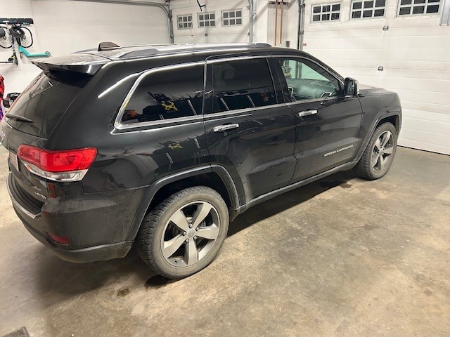 2016 Jeep Grand Cherokee Limited in Cars & Trucks in Lloydminster
