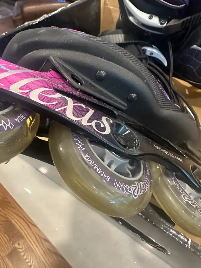 K2 Alexis Inline Skates, in box, used for 15 minutes. Pristine. in Skates & Blades in City of Toronto - Image 10