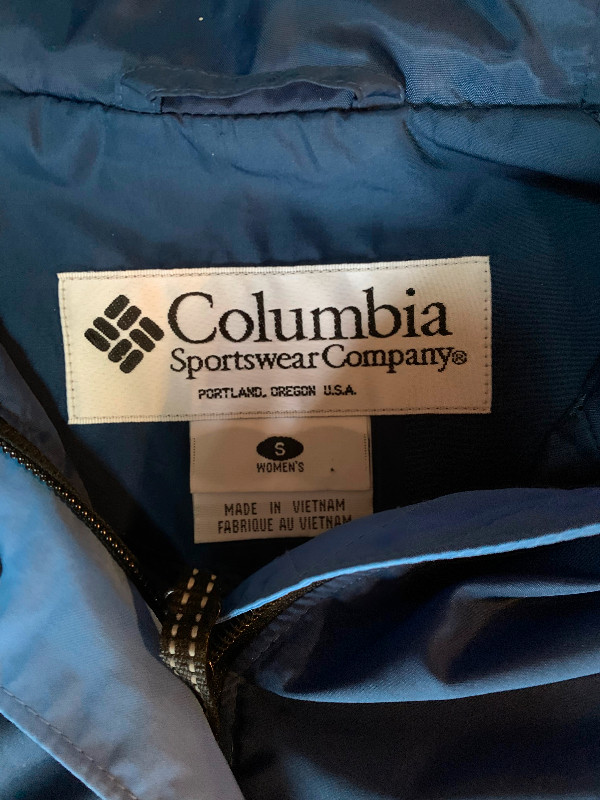 Ladies Columbia Fall/Spring Coat Size Small in Women's - Tops & Outerwear in Cambridge - Image 2