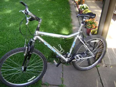 Buy or Sell Used Mountain Bikes in St. Catharines Free Local Classifieds Kijiji