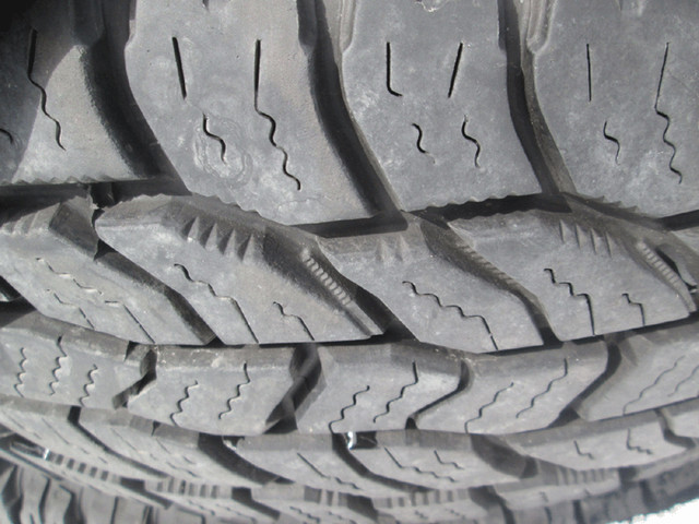225 R75 16" winter tires in Tires & Rims in City of Halifax - Image 2