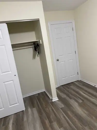 Apartment for Rent Fully furnished Main Avenue, Halifax Move-in Date: December 31st, 2025 Convenient...