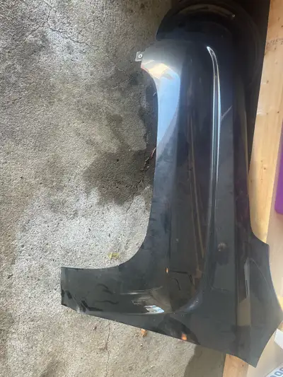 Selling a driver side fender in excellent condition for a 2013 GMC Terrain. Very clean, no dents or...