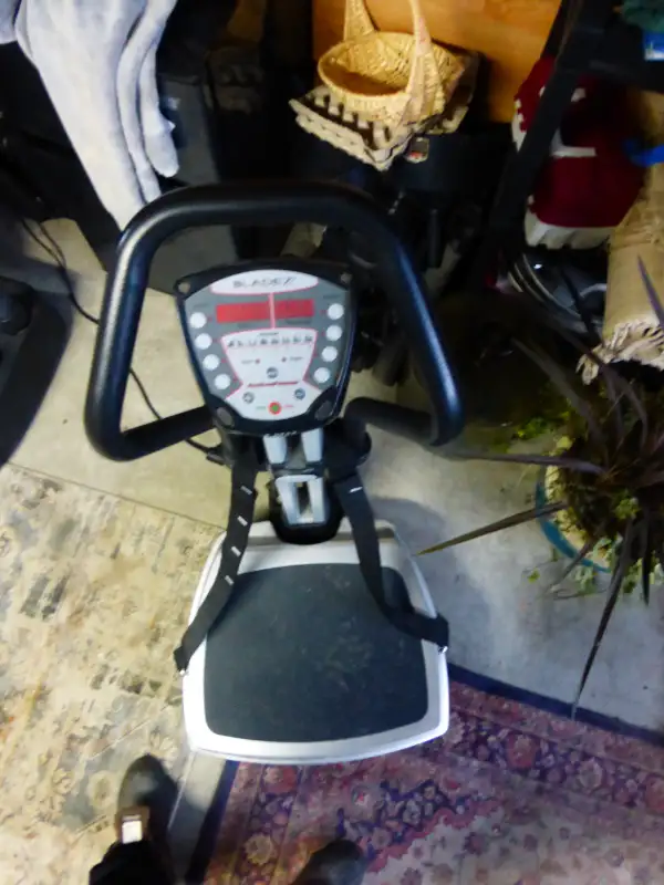 Vibration Plate Exercise Machines in Exercise Equipment in Vernon - Image 2