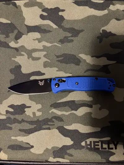 Benchmade bugout mini, View more