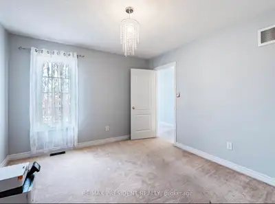 1 Bedroom for Rent in Shared Home – Clean & Quiet Private 1 bedroom available in a well-maintained h...