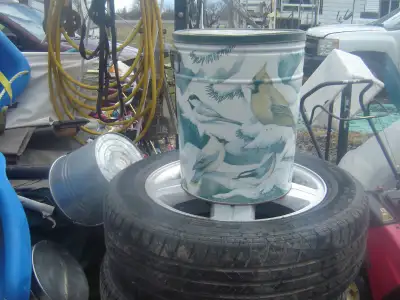 Tin Metal Can good to keep bird seed dog or cat food etc. asking $8