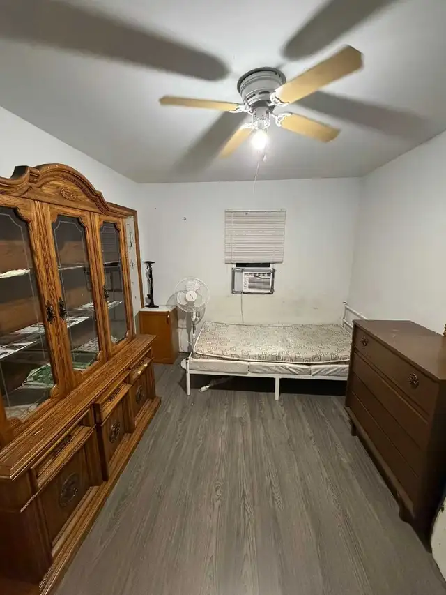 ROOMS AVAILABLE IN WINDSOR 415733896991877122
