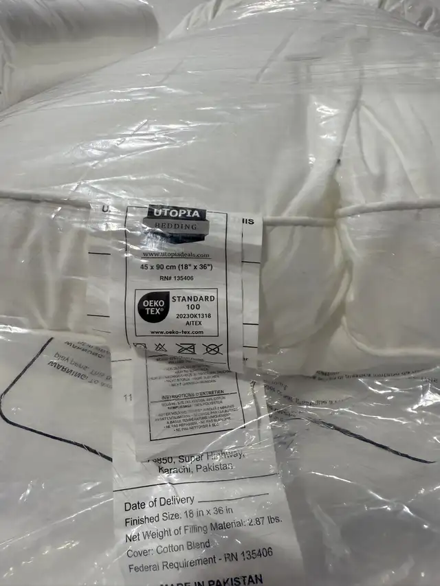 Full Body Pillow Insert 18 x 36 Inch Set of 2 Utopia Bedding in Bedding in St. Catharines - Image 8