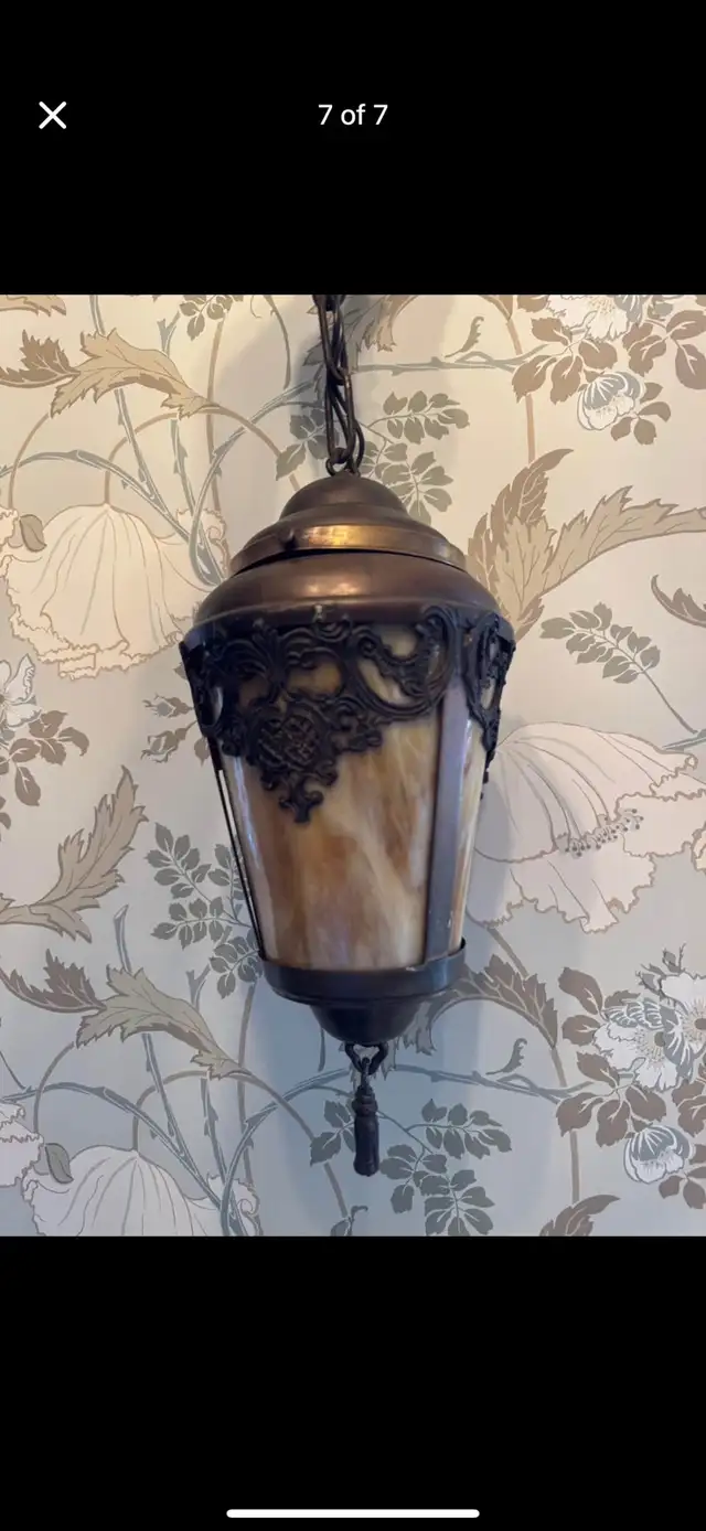 Antique 1920s Art Deco Slag Glass Pendant – Caramel Glas in Indoor Lighting & Fans in Ottawa - Image 2