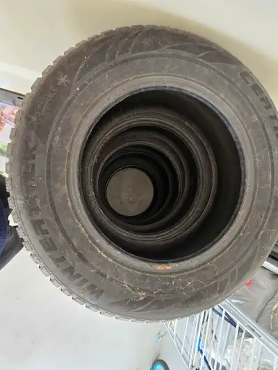 Winter tire set of 4, Tire size 225/65/R17. 1 season used wintertrek company. Thanks