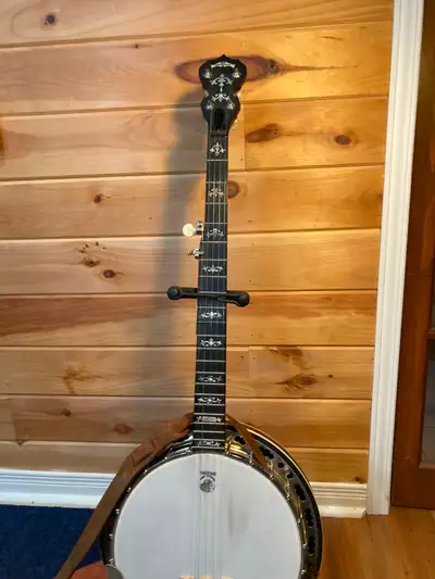 Deering Sierra 5-string Banjo, View more