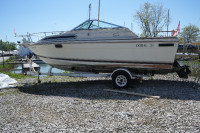 24ft 1984 Doral Tara - Including trailer - Ready for the water.