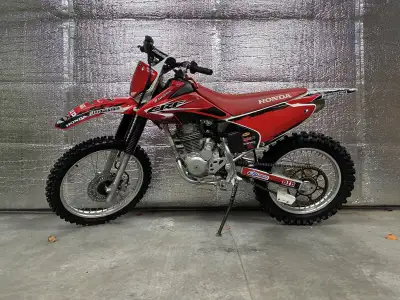 Excellent condition 2012 honda 230 cc 4-stroke Fmf exhaust, Scott grips, 52T JT rear sprocket, JFG c...