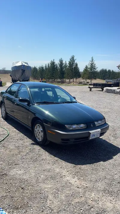 The Saturn is a 1999 car. We will certifie it before sale. It has 160,000 Km on it. It’s only seen 2...